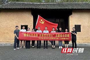 东契奇：对手包夹我就会出现队员们4打3的局面 我们喜欢这么打